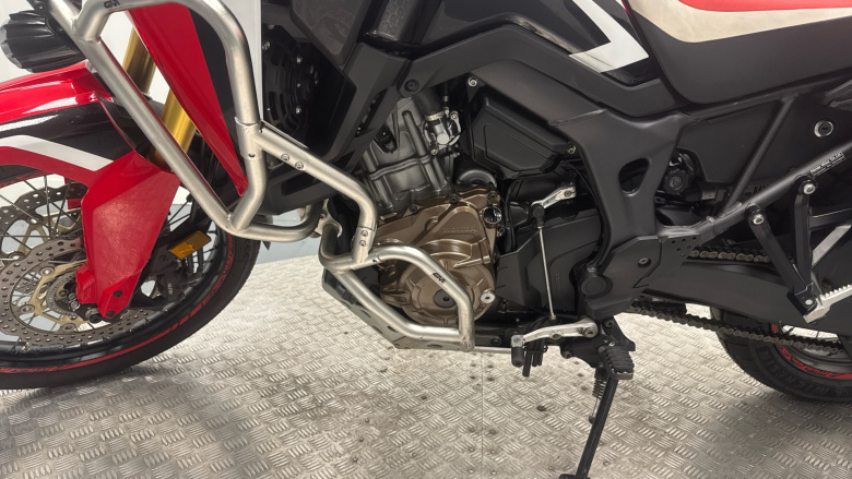 Honda Africa Twin CRF1000AHE (17MY)
